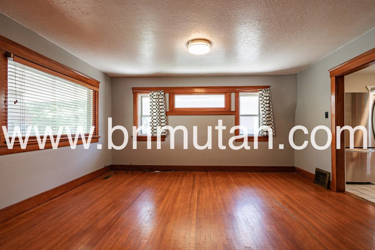 628 E Browning Ave #1 - Photo 7 of 27