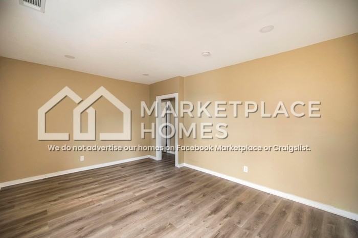 955 Putnam St - Photo 6 of 26