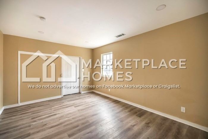 955 Putnam St - Photo 7 of 26