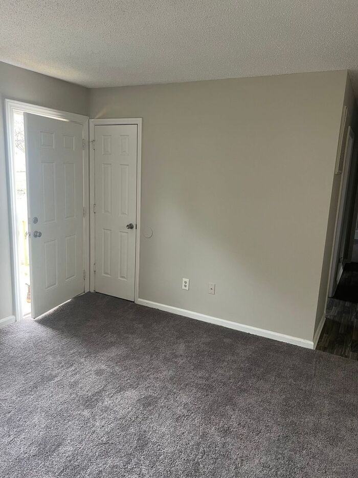 1116 Martin St - Photo 6 of 16