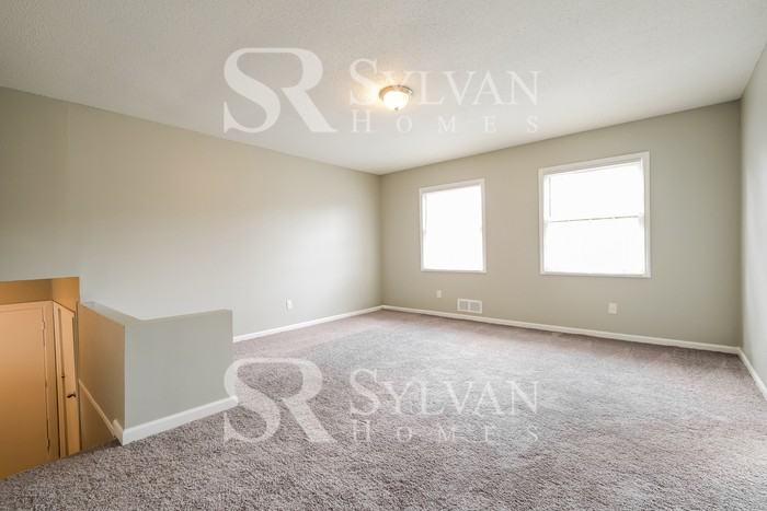 1464 Patricia Dr - Photo 3 of 15