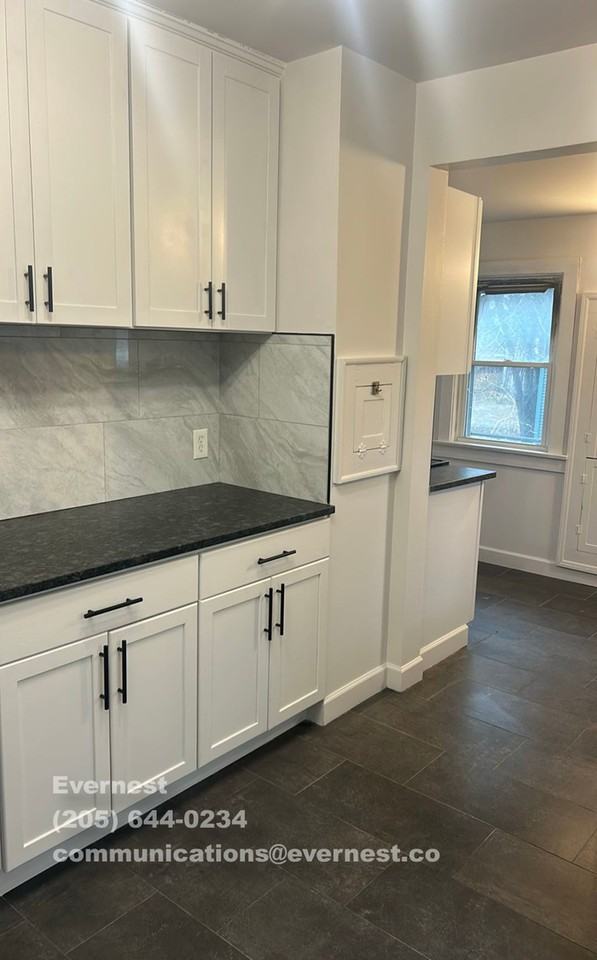 2730 Elliott Ave - Photo 4 of 35