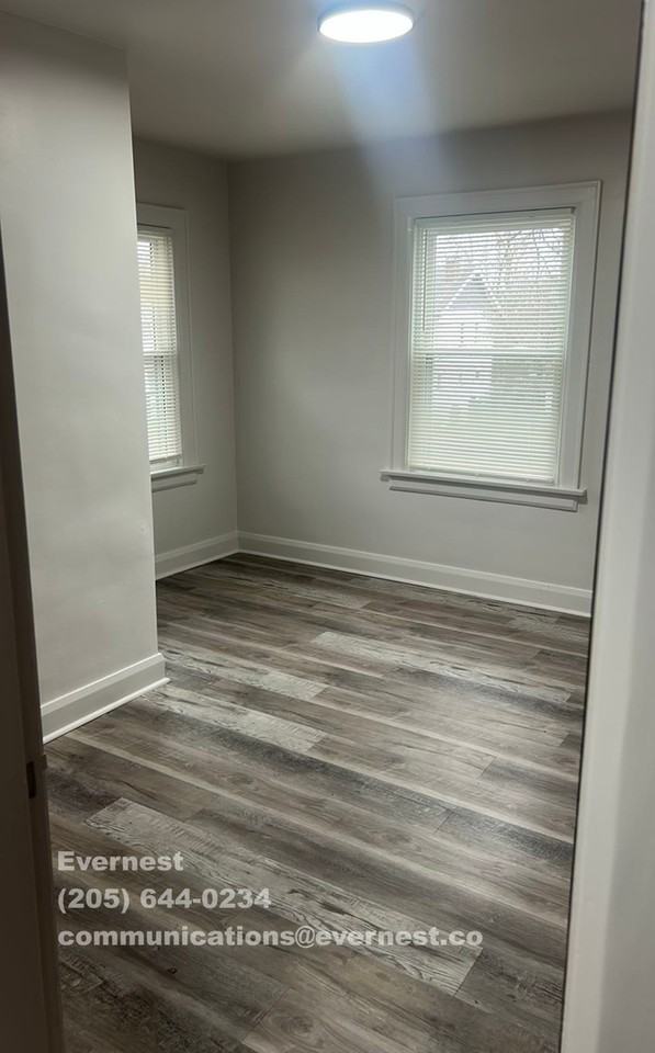 2730 Elliott Ave - Photo 6 of 35