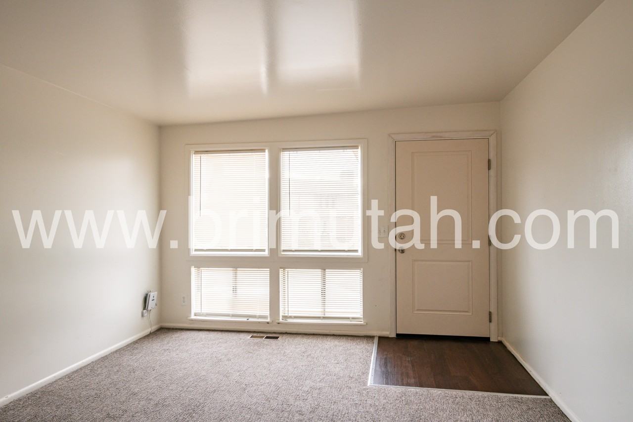 4467 S Albright Dr #4467 - Photo 3 of 31