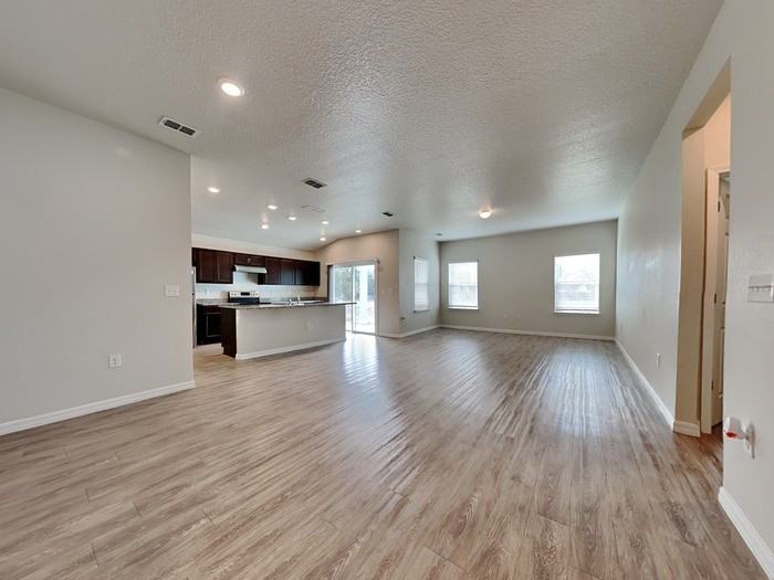 8730 Kaye Ln - Photo 4 of 20