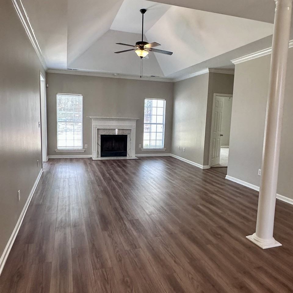 384 Savannah Cir #1 - Photo 2 of 21