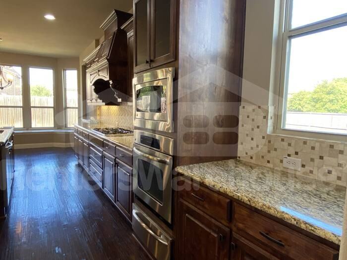 14282 Carly Ln - Photo 7 of 45