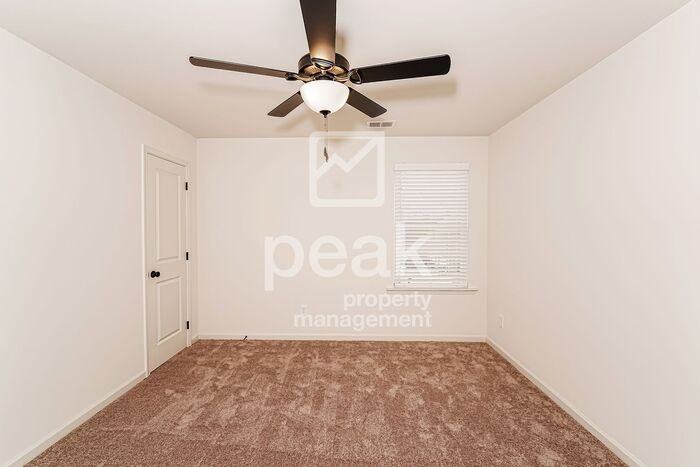 1332 12th St - Photo 6 of 18