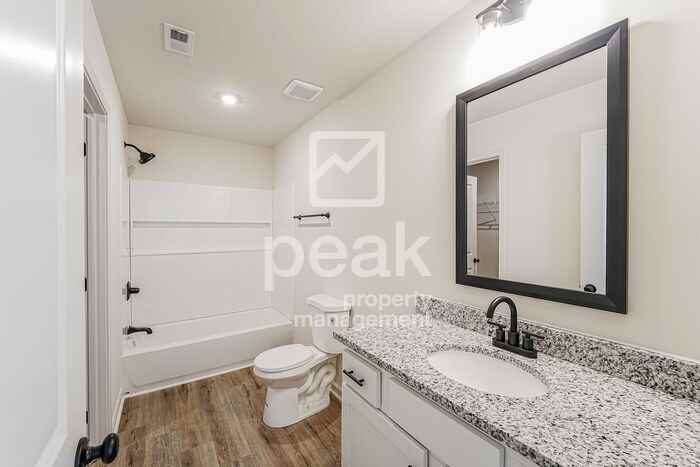 1332 12th St - Photo 7 of 17