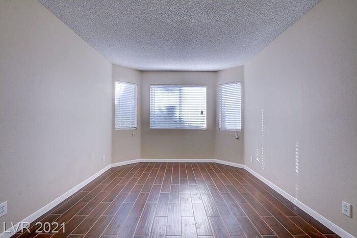 115 Hanover Dr - Photo 6 of 30