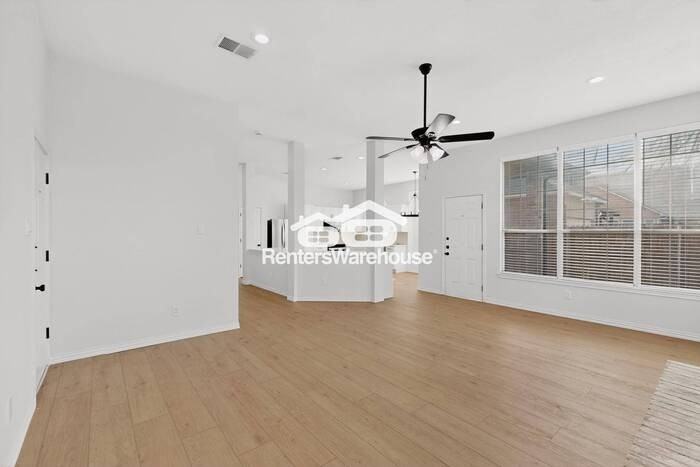 760 Rockefeller Ln - Photo 7 of 41