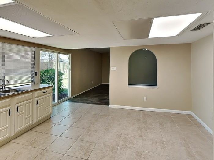 5019 Forthbridge Dr - Photo 7 of 20