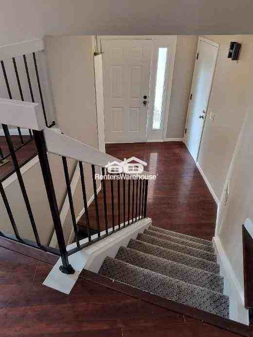 606 14th Ave N - Photo 2 of 21