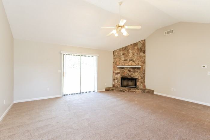 2031 Bassford Dr - Photo 3 of 11