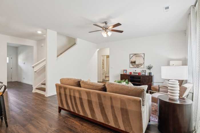 5636 Timber Leaf Loop - Photo 3 of 19