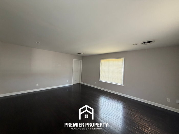 2800 Garden Ln - Photo 7 of 22