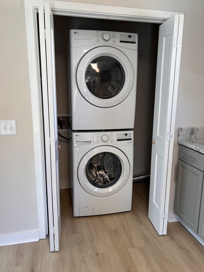 9040 Fairlane Trl - Photo 4 of 9