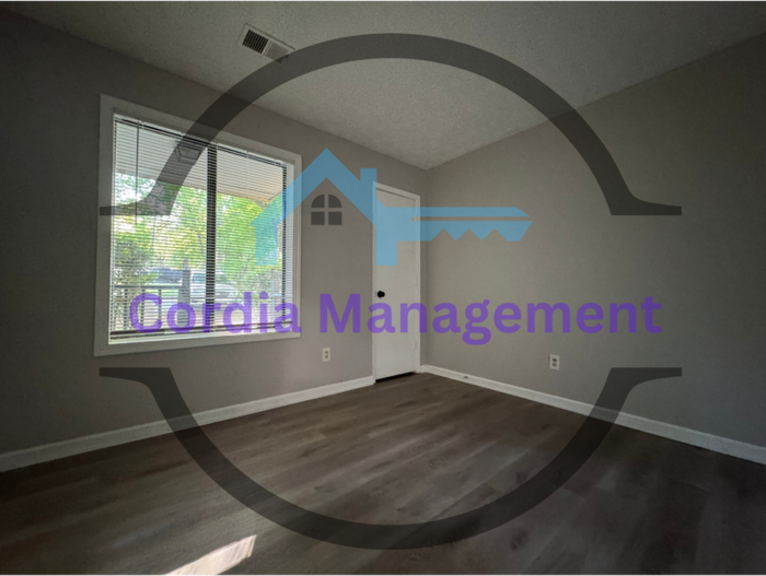 68 Clay St - Photo 4 of 15