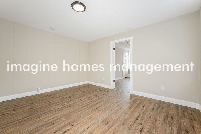 164 S 15th St #2 - Photo 6 of 16