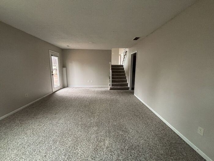 12308 S Albervan St - Photo 7 of 8