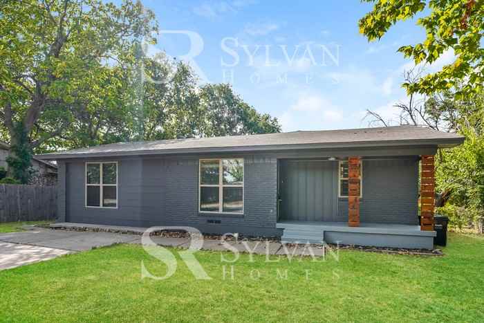 2721 Northview Pl - Photo 2 of 15