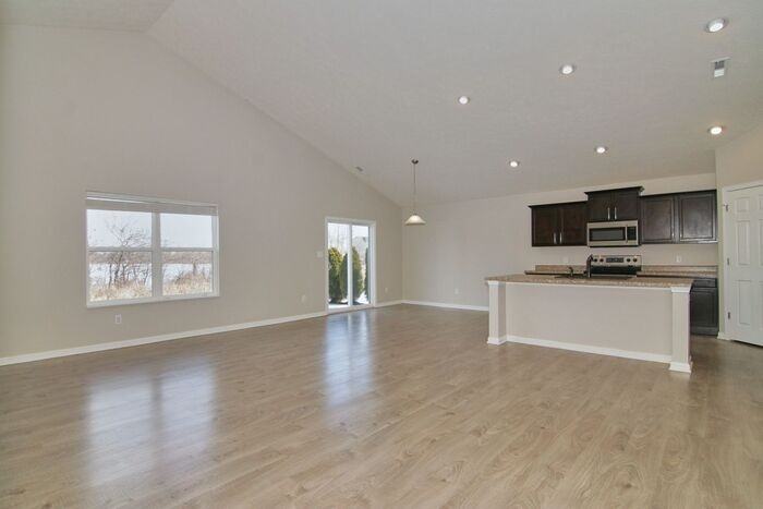 10010 Jenna Ln - Photo 2 of 21