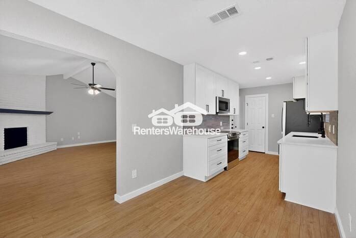 4729 Evanshire Way - Photo 2 of 40