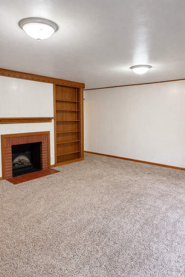 215 N 9th St #A - Photo 4 of 10