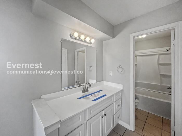 6270 Jamestown Ave - Photo 7 of 25