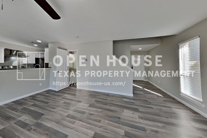 4631 Daisy Meadow Dr - Photo 5 of 20