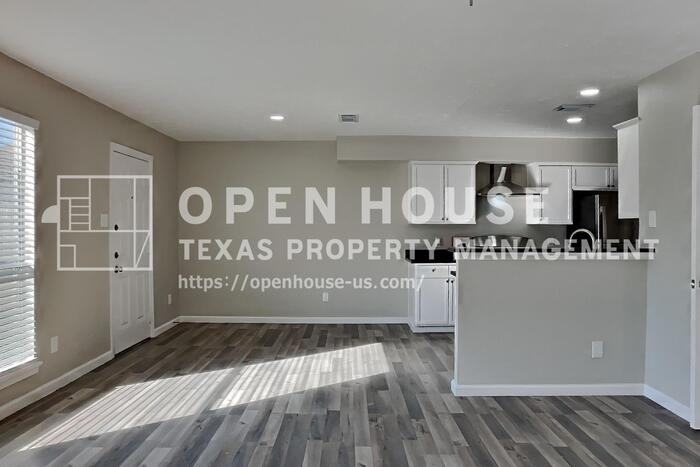 4631 Daisy Meadow Dr - Photo 6 of 20