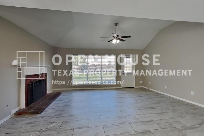 20422 Eagle Nest Fls - Photo 4 of 25