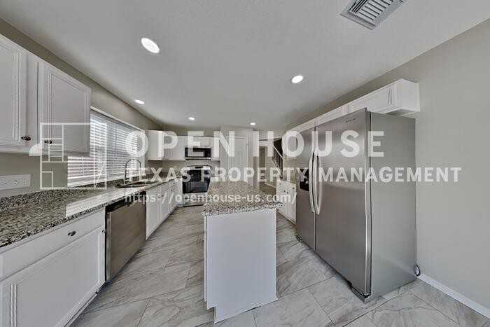 20422 Eagle Nest Fls - Photo 6 of 25