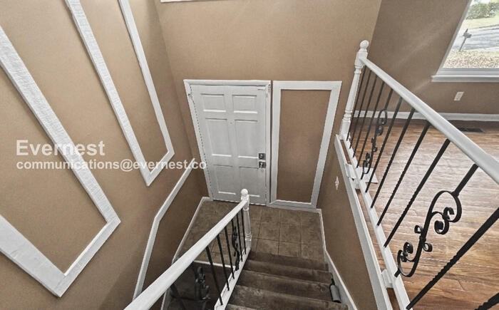 1729 Molly Ln - Photo 6 of 22