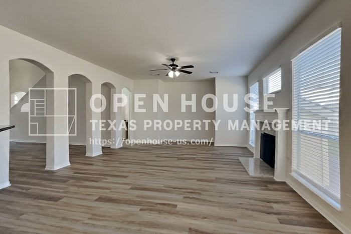 2222 Princess Snow Cir - Photo 4 of 23