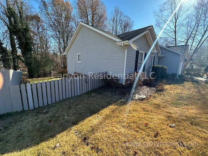 5606 Green Apple Dr - Photo 7 of 46