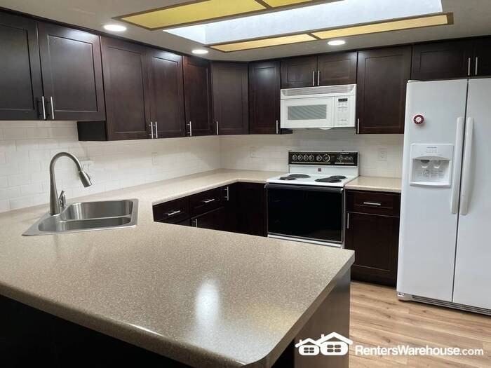 2525 E Villa Theresa Dr - Photo 3 of 18