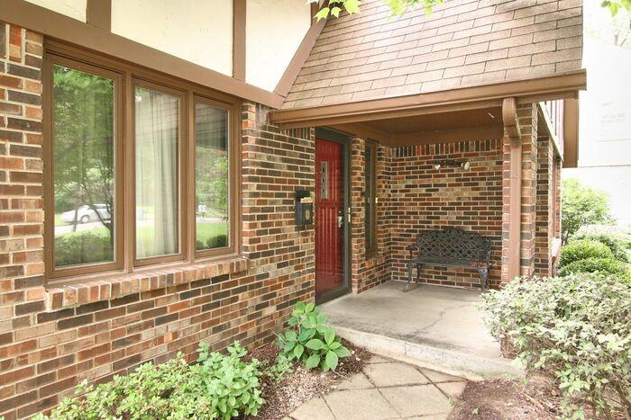 4631 Graceland Ave - Photo 3 of 19