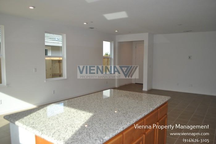 111 Chesapeake Ct - Photo 6 of 22