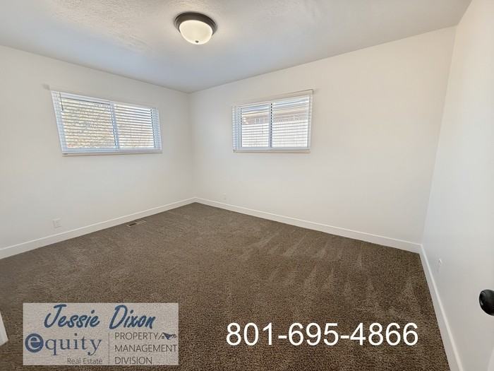 586 East 4300 South Street - Photo 5 of 25