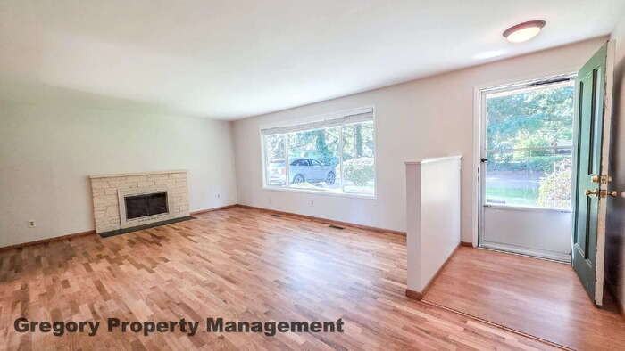 7621 220th St Sw - Photo 4 of 23