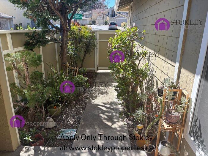 1412 Kinross Ct - Photo 2 of 31