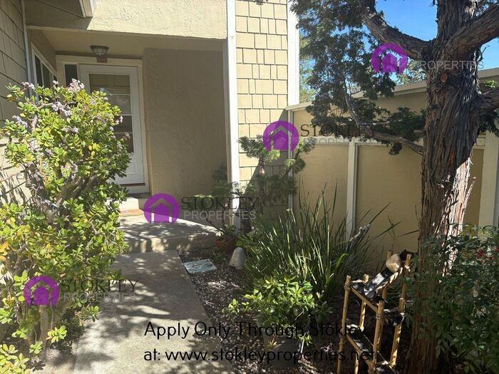 1412 Kinross Ct - Photo 3 of 31