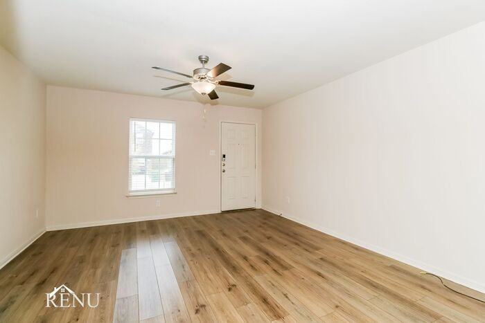 333 Sunnymeade Ln - Photo 5 of 18