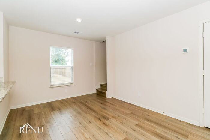 333 Sunnymeade Ln - Photo 6 of 18