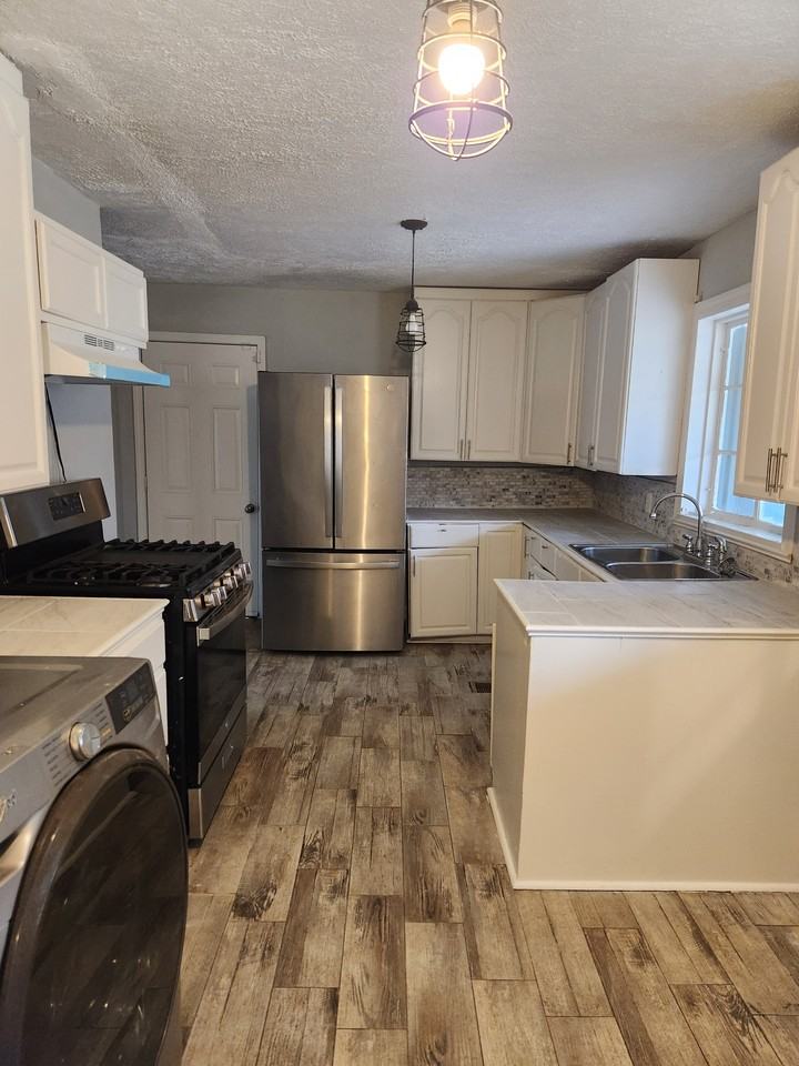 4025 Carol Drive-Peak #1 - Photo 4 of 20