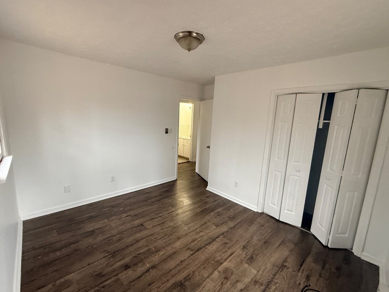 183 Loch Ln - Photo 7 of 8