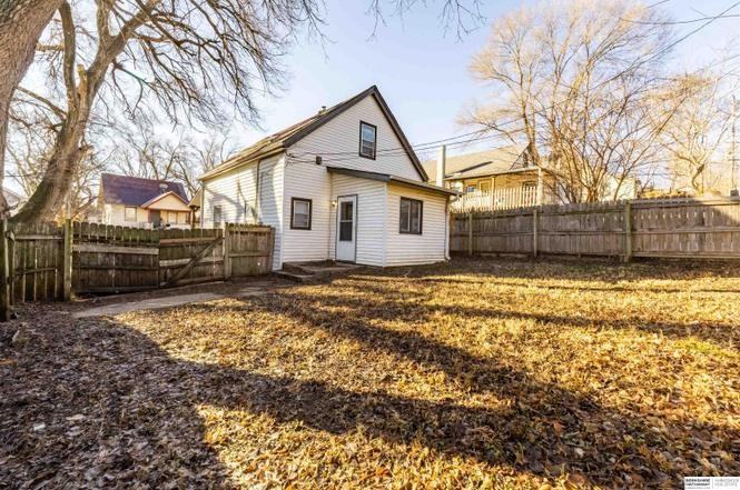 4266 Maple St #NA - Photo 5 of 25