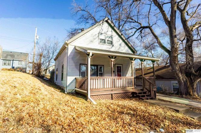 4266 Maple St #NA - Photo 6 of 25