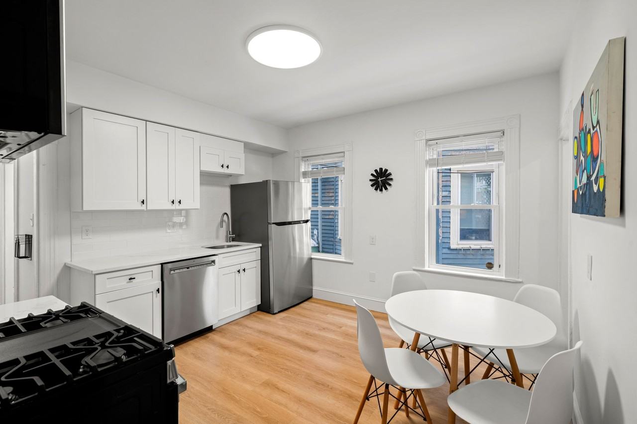 21 Sudan St #1 - Photo 5 of 13